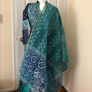 Cotton hand prints Shalwar Suit. High quality